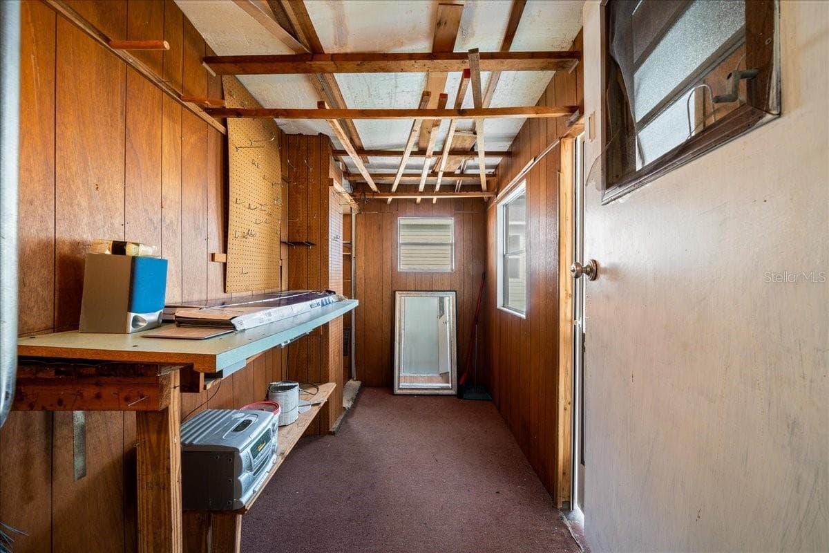 Storage Space - 1314 TEAKWOOD LN, LADY LAKE