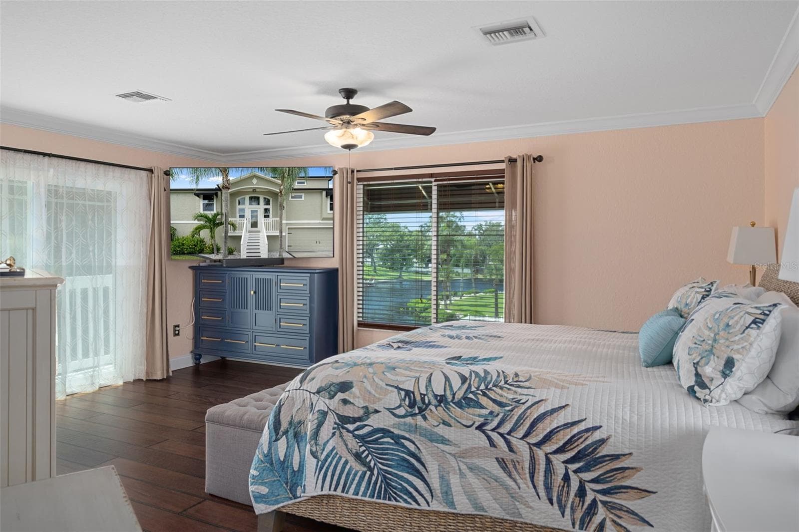 Primary suite with RIVER FRONT view - 5517 TROPIC DR, NEW PORT RICHEY