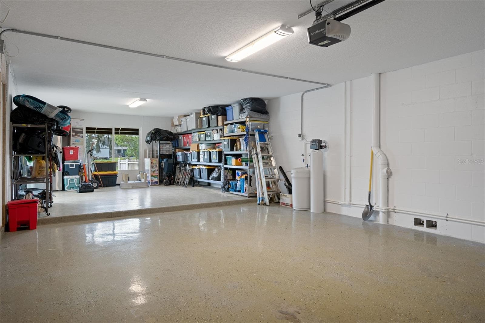 Garage - 5517 TROPIC DR, NEW PORT RICHEY
