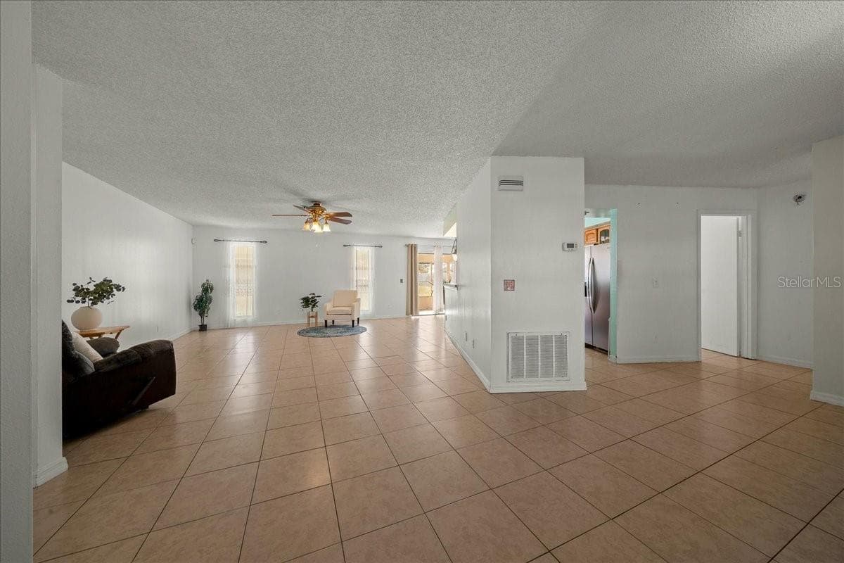 Open Floor Plan - 14993 SW 38TH CIR, OCALA