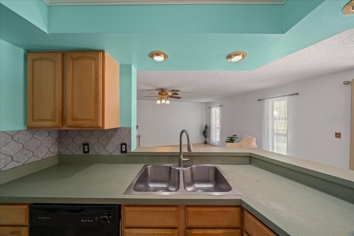 Kitchen - 14993 SW 38TH CIR, OCALA