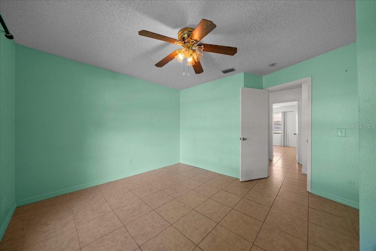 Ceiling Fan - 14993 SW 38TH CIR, OCALA