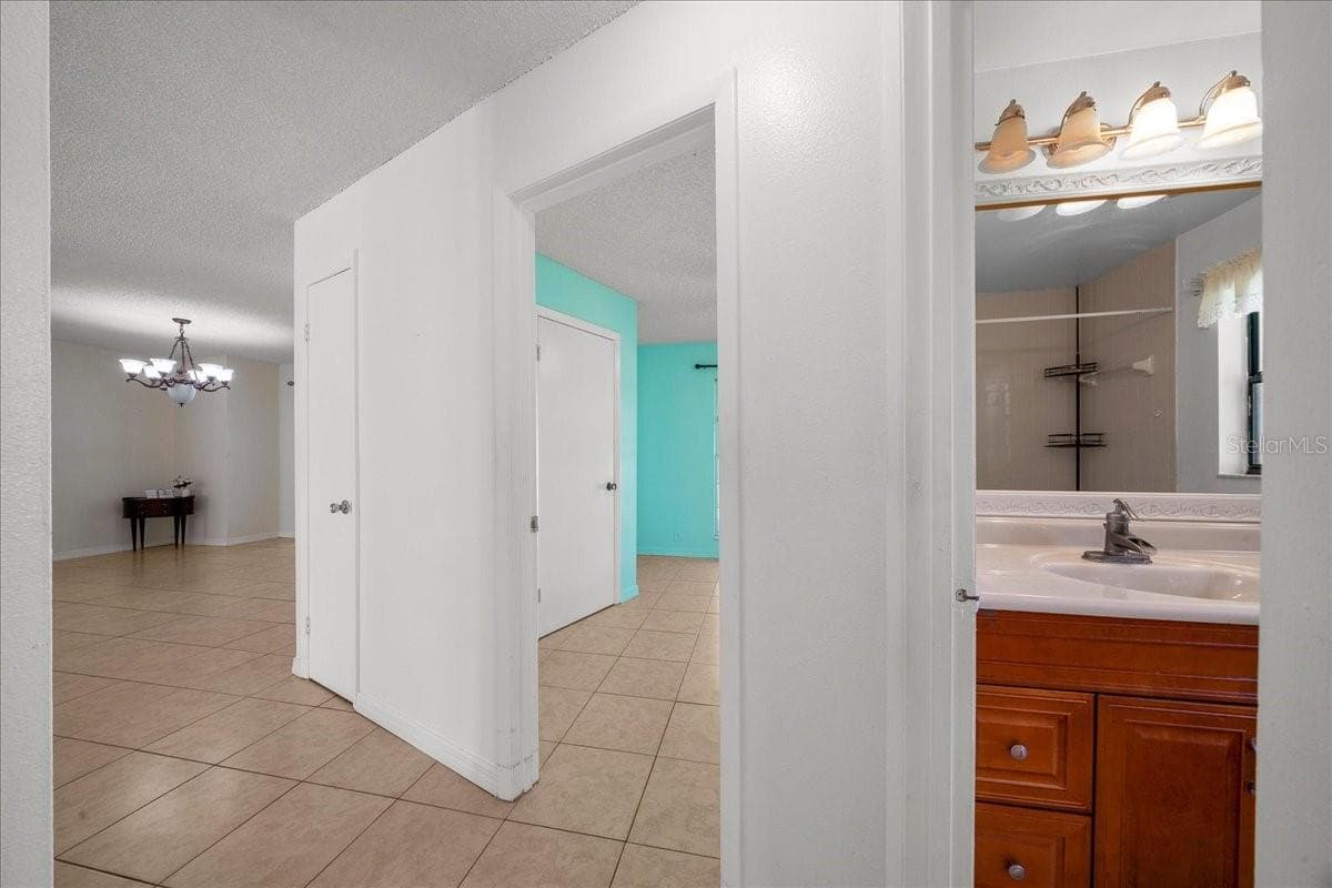Hallway - 14993 SW 38TH CIR, OCALA