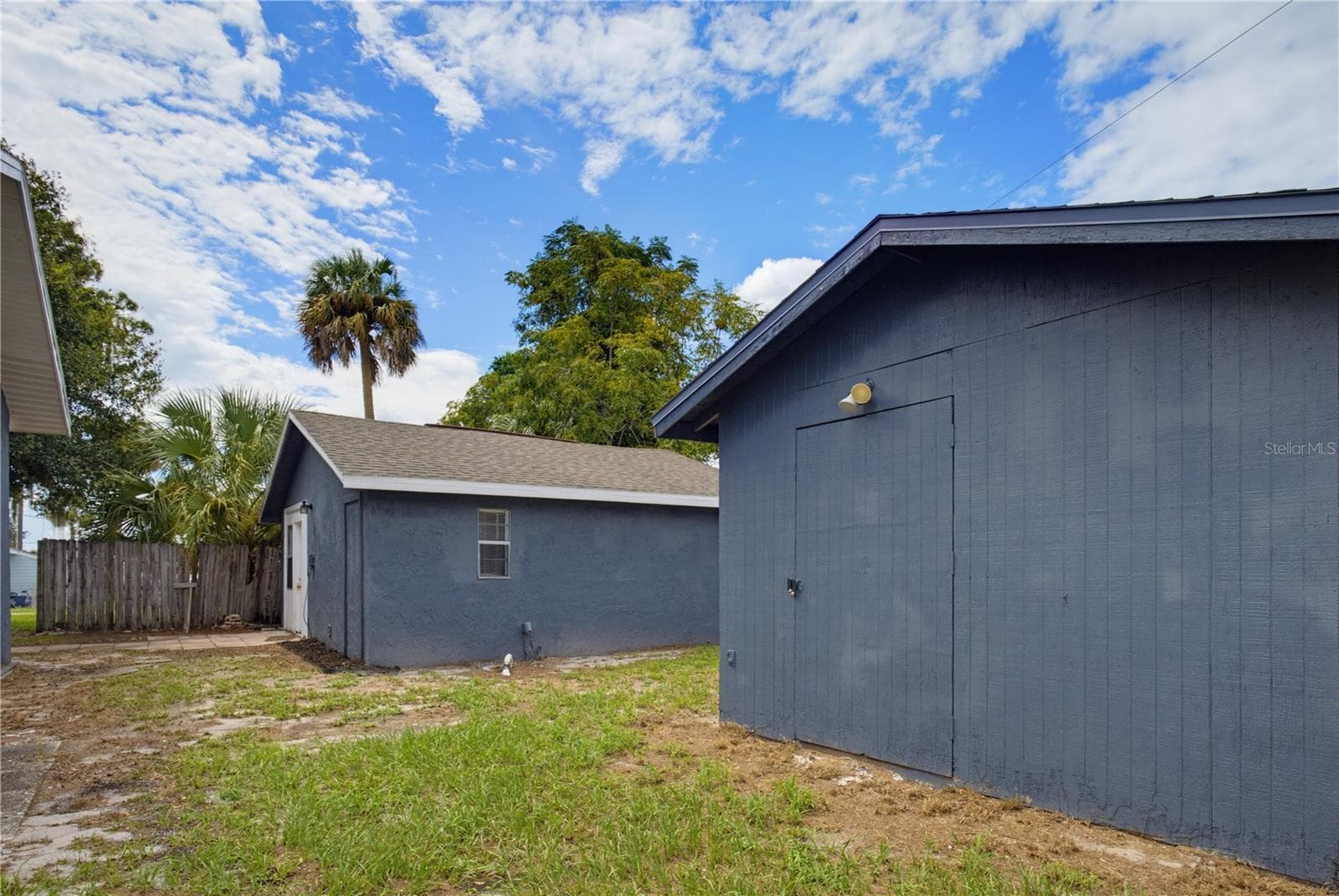 Single Family Residence at 33 W HERRICK DR, EUSTIS, photo 4 of 37