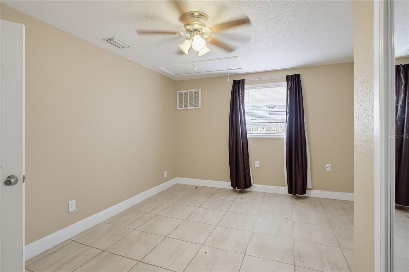 Single Family Residence at 33 W HERRICK DR, EUSTIS, photo 32 of 37