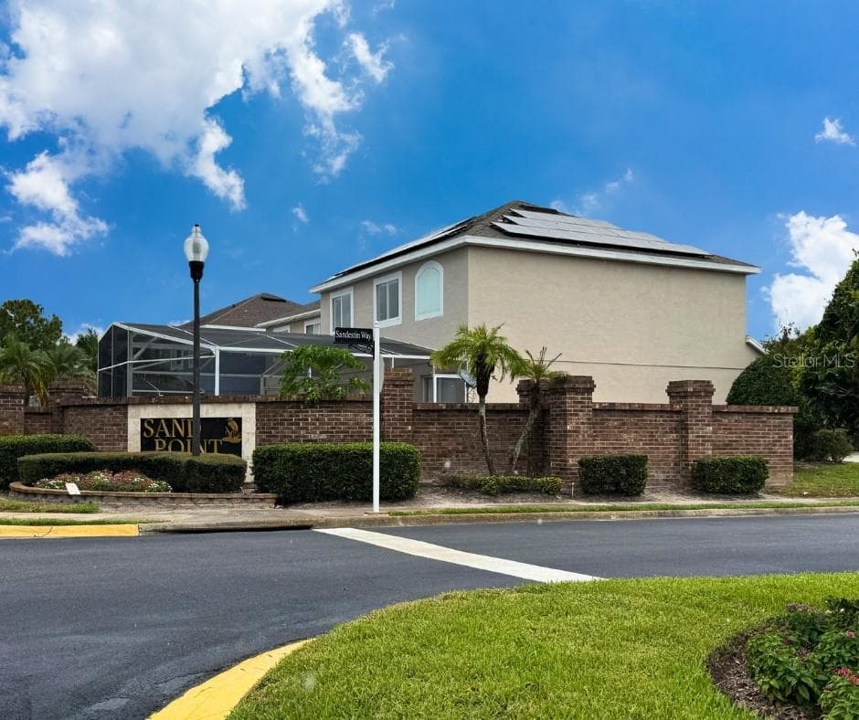 Single Family Residence at 1203 SANDESTIN WAY, ORLANDO, photo 2 of 27