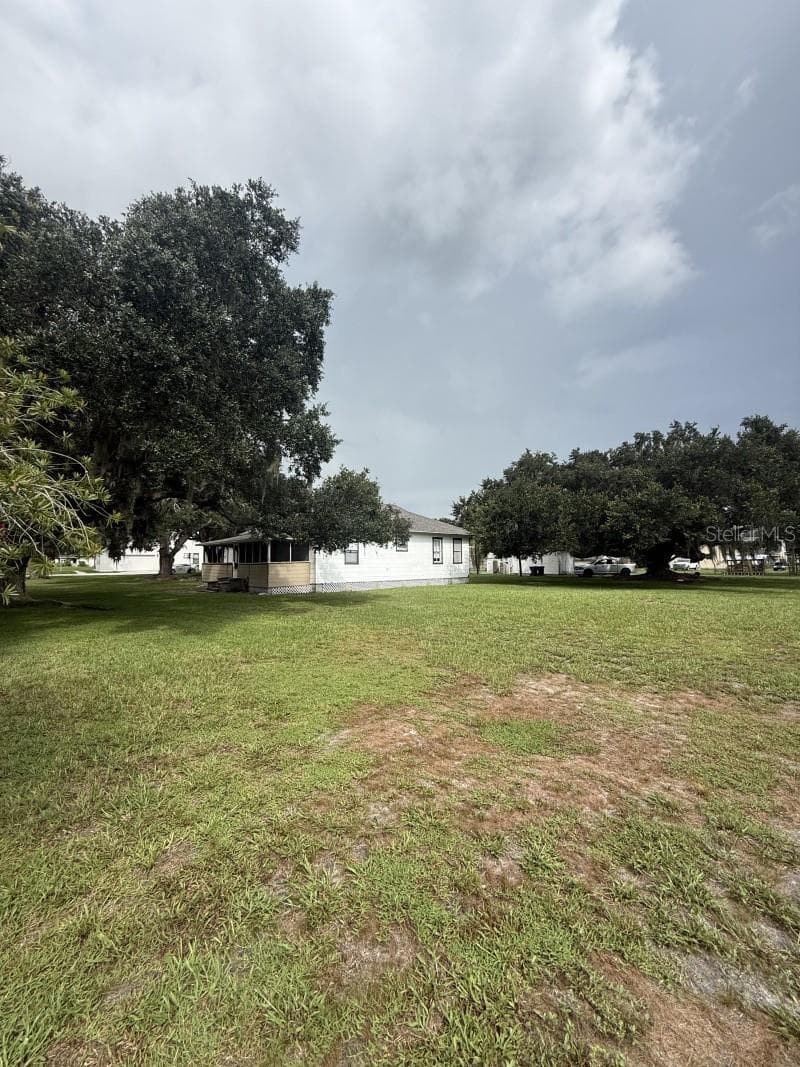 Single Family Residence at 275 TEMPLE ST, MULBERRY, photo 6 of 24