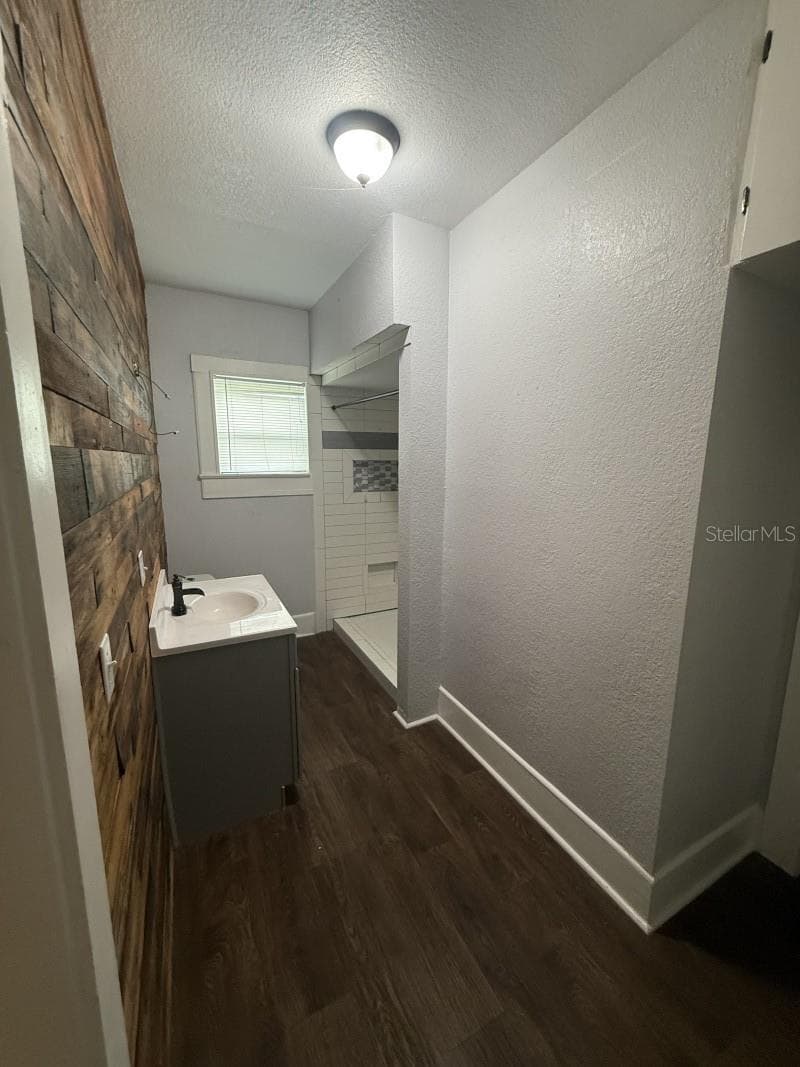 Single Family Residence at 275 TEMPLE ST, MULBERRY, photo 10 of 24