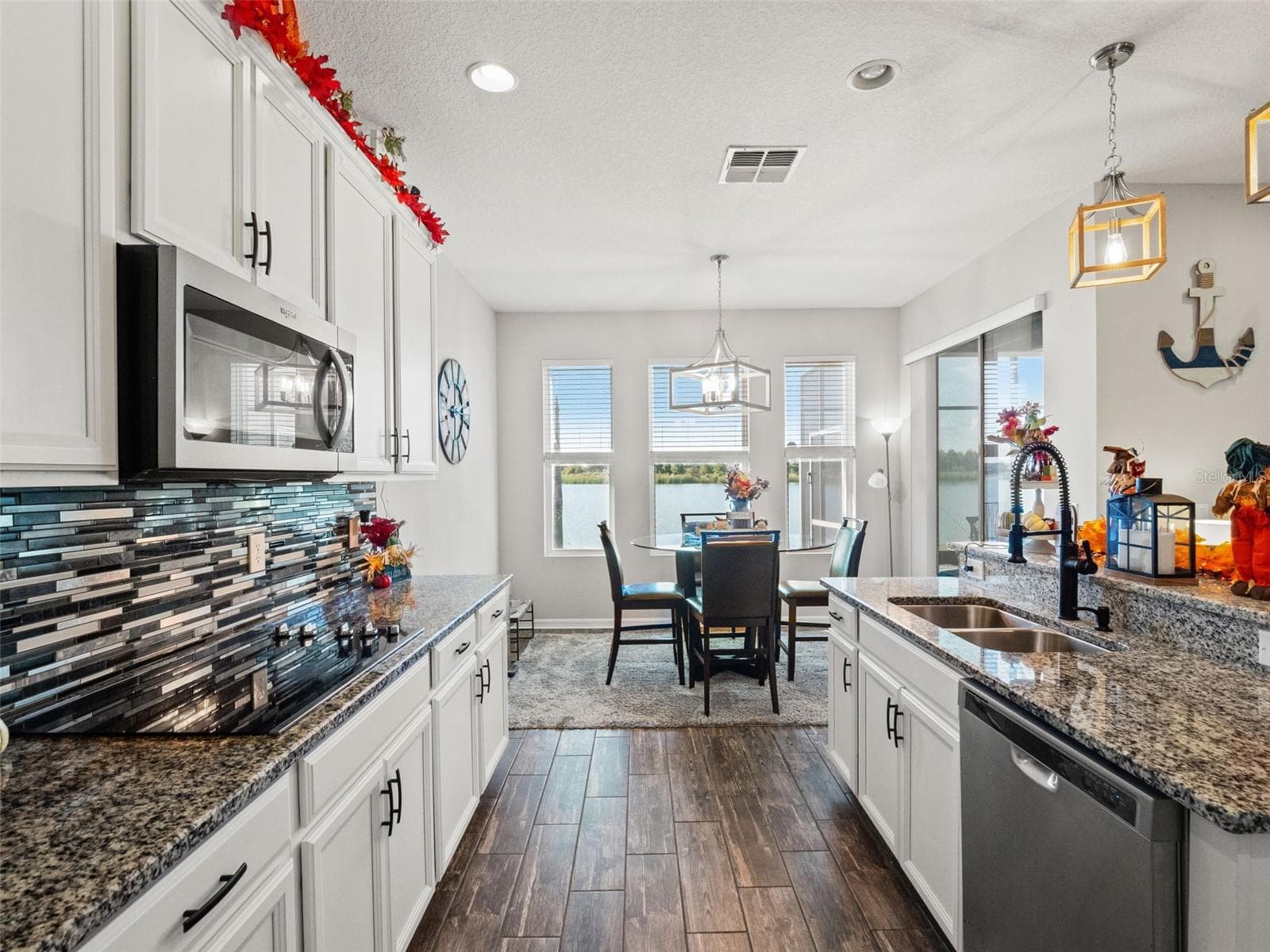 Single Family Residence at 429 BLUE CYPRESS DR, GROVELAND, photo 8 of 62