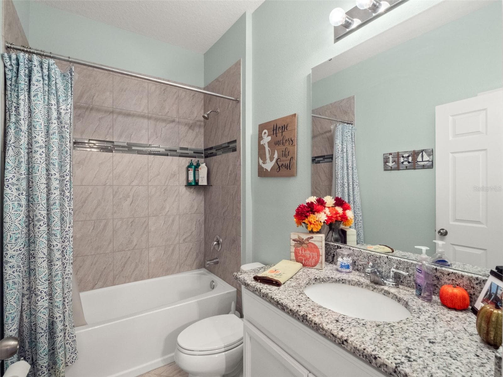 Single Family Residence at 429 BLUE CYPRESS DR, GROVELAND, photo 24 of 62