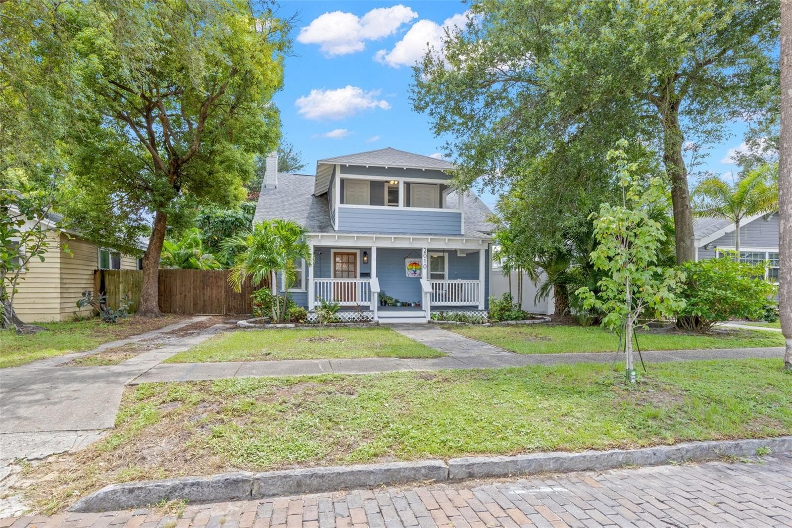 Single Family Residence at 2010 DARTMOUTH AVE N, ST PETERSBURG, photo 2 of 38