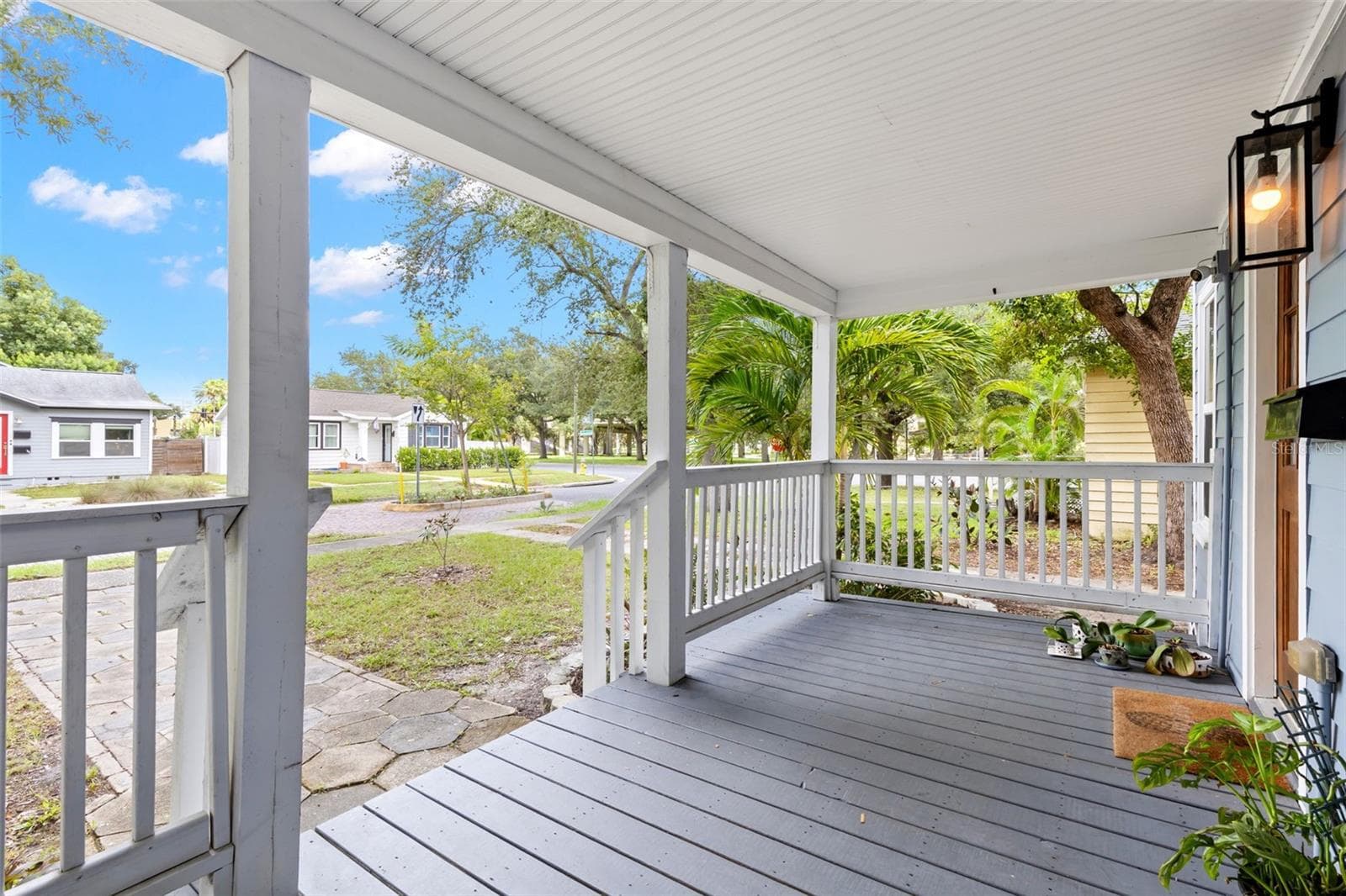 Single Family Residence at 2010 DARTMOUTH AVE N, ST PETERSBURG, photo 6 of 38