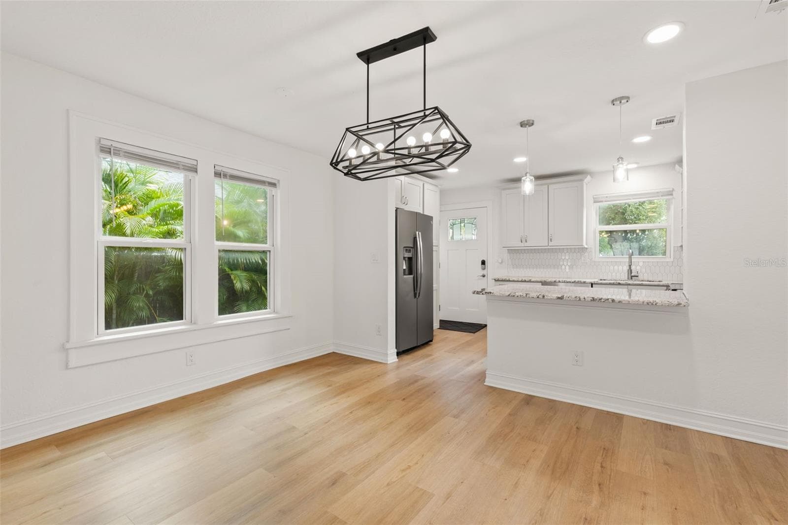 Single Family Residence at 2010 DARTMOUTH AVE N, ST PETERSBURG, photo 13 of 38