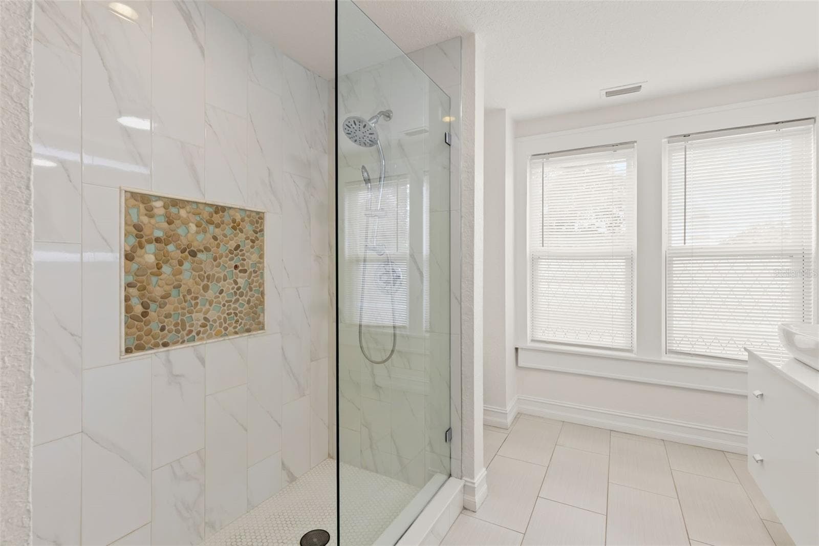 Single Family Residence at 2010 DARTMOUTH AVE N, ST PETERSBURG, photo 24 of 38