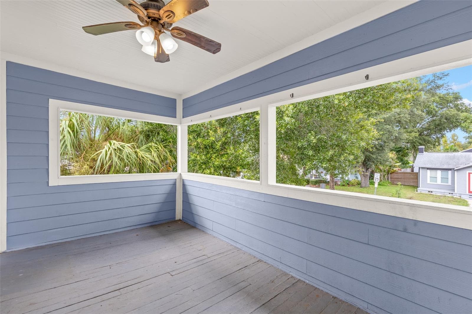 2nd floor porch - 2010 DARTMOUTH AVE N, ST PETERSBURG