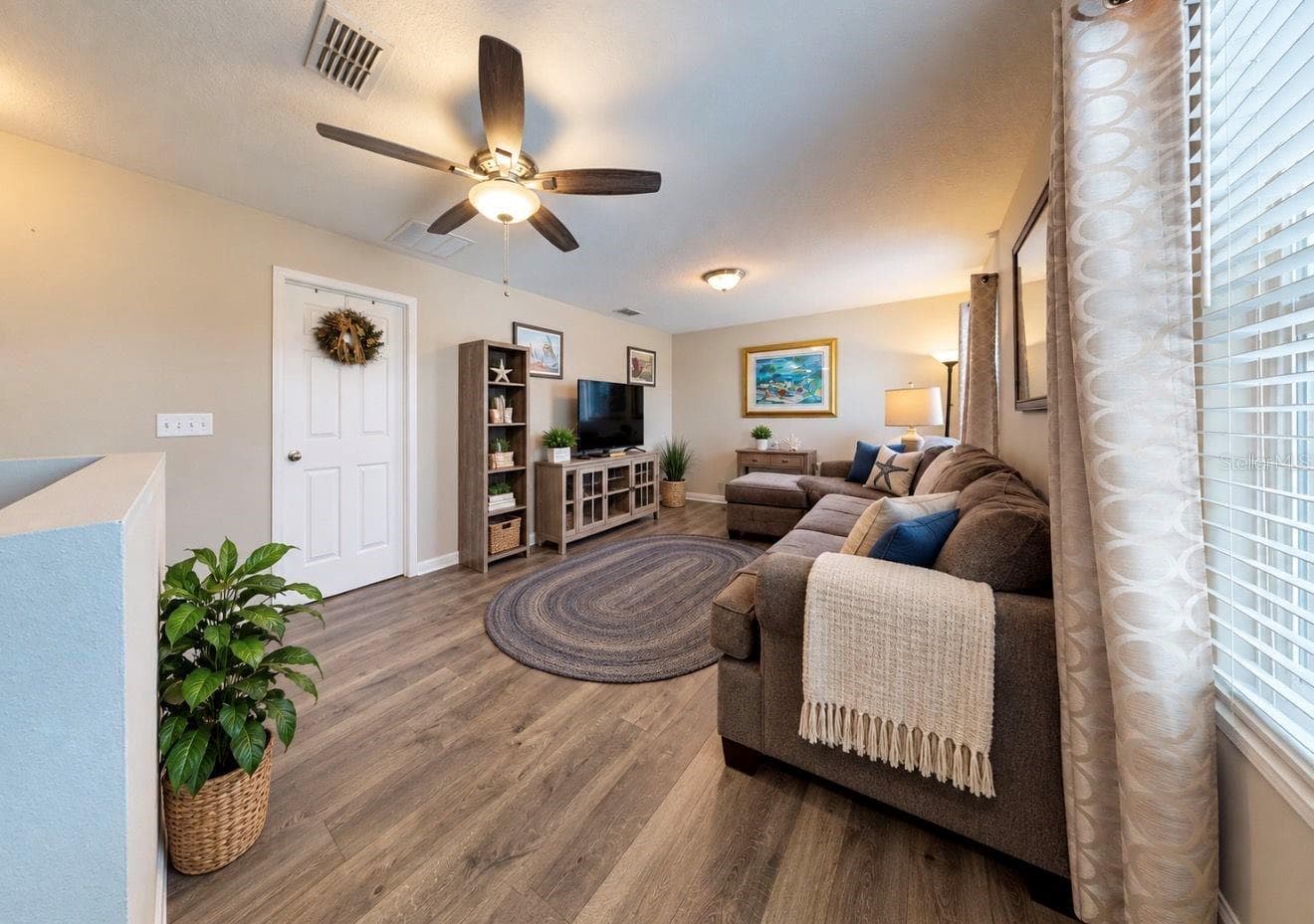 Single Family Residence at 337 STAR SHELL DR, APOLLO BEACH, photo 7 of 45