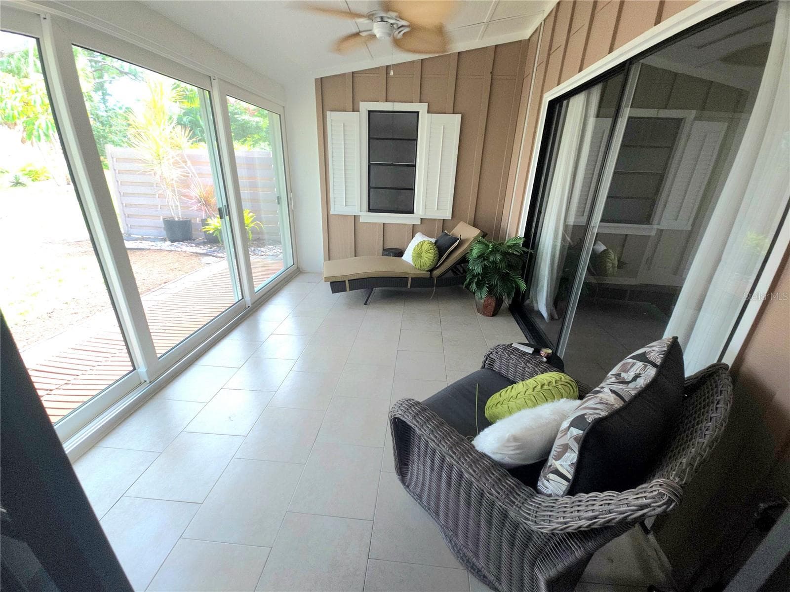 Glass enclosed lanai - 5699 WESTWIND LN, SARASOTA