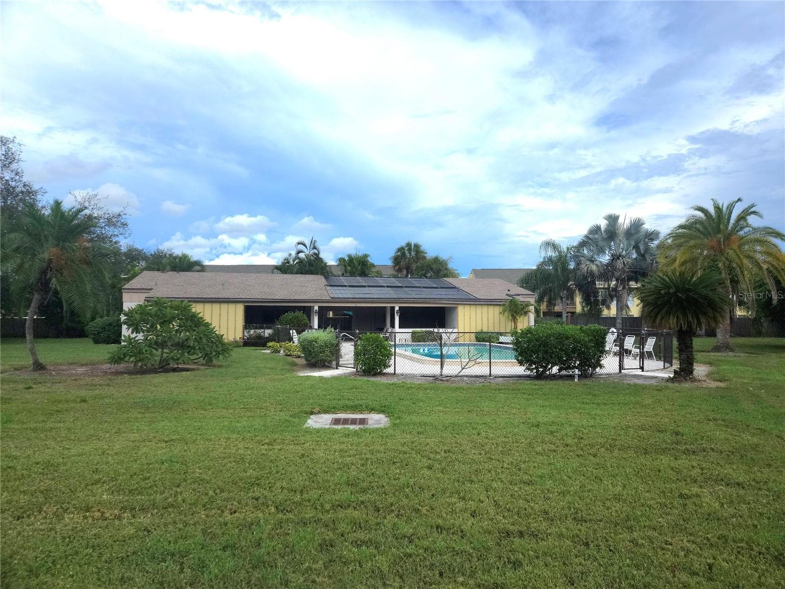 Pool Cabana - 5699 WESTWIND LN, SARASOTA