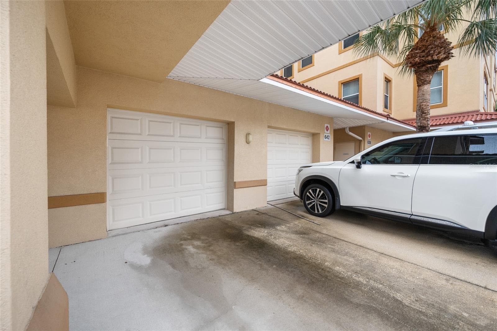 Assigned driveway - 642 WELLS CT #402, CLEARWATER