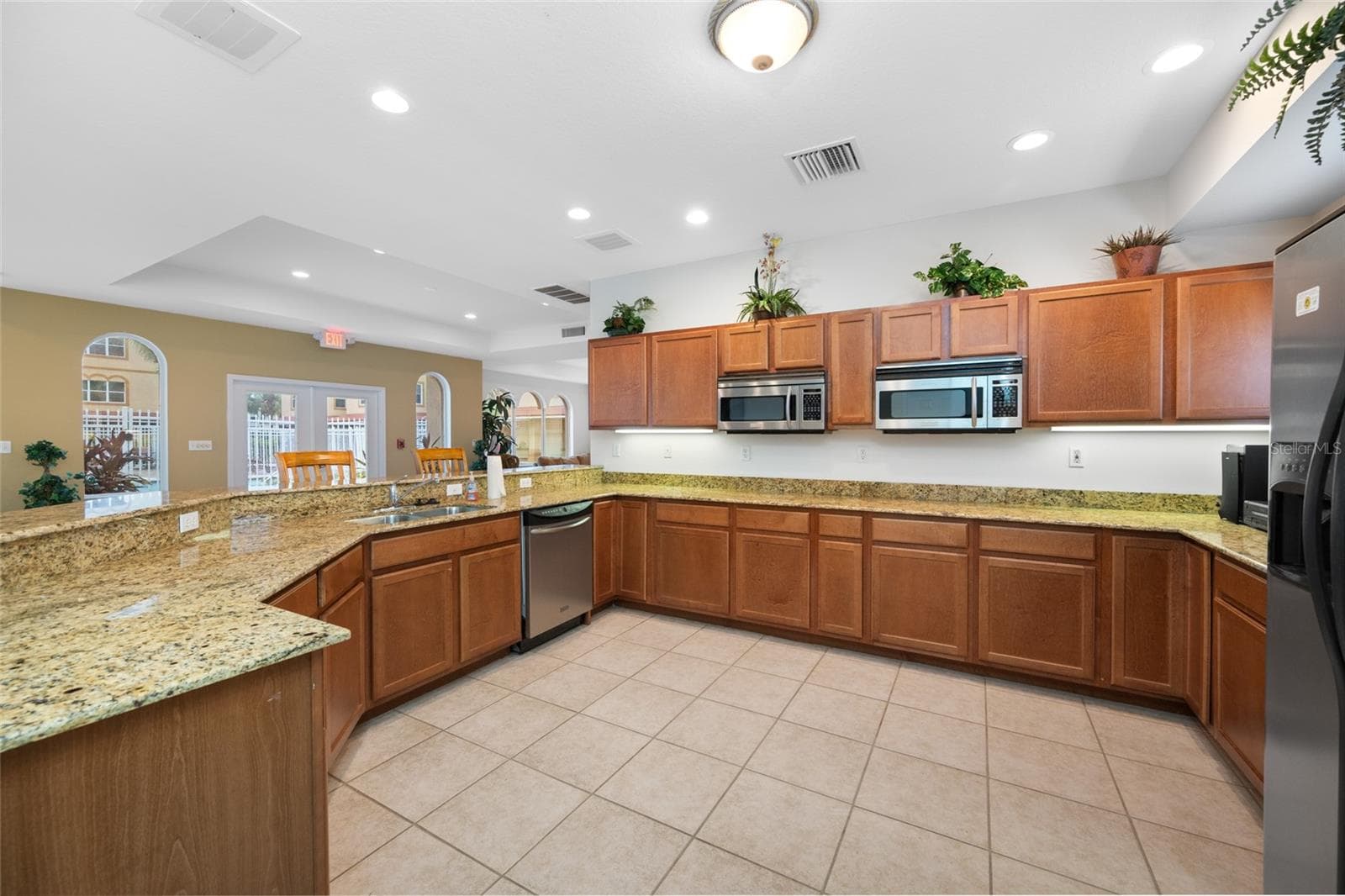 Club house kitchen - 642 WELLS CT #402, CLEARWATER