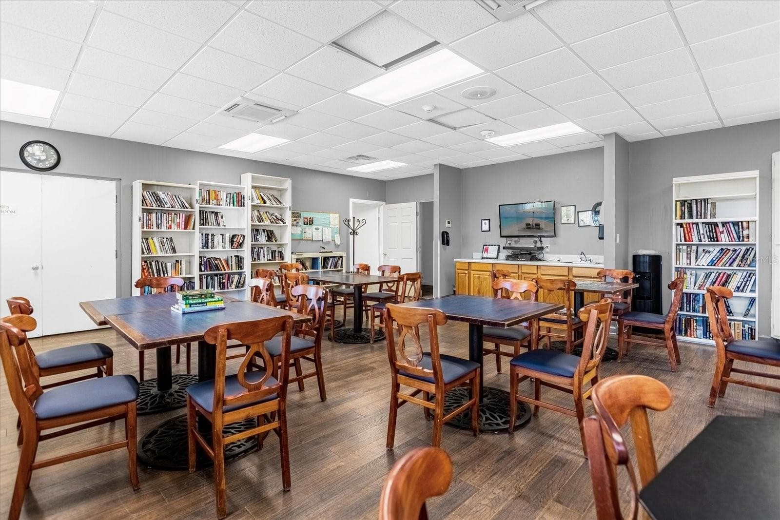 Community Library - 3024 COTTAGE GROVE CT #1910, ORLANDO