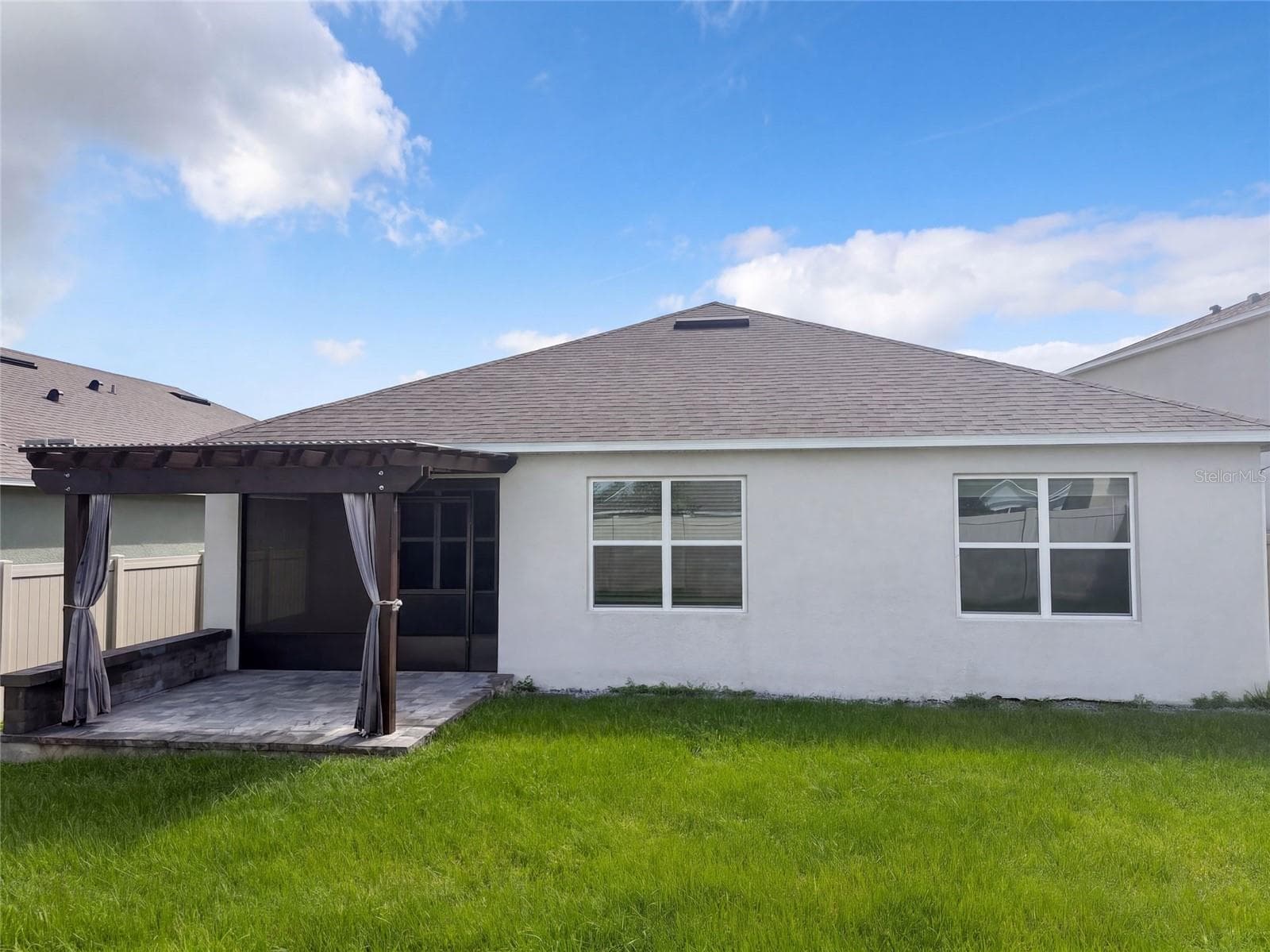 Single Family Residence at 2112 ELIO RIDGE DR, ZELLWOOD, photo 5 of 24