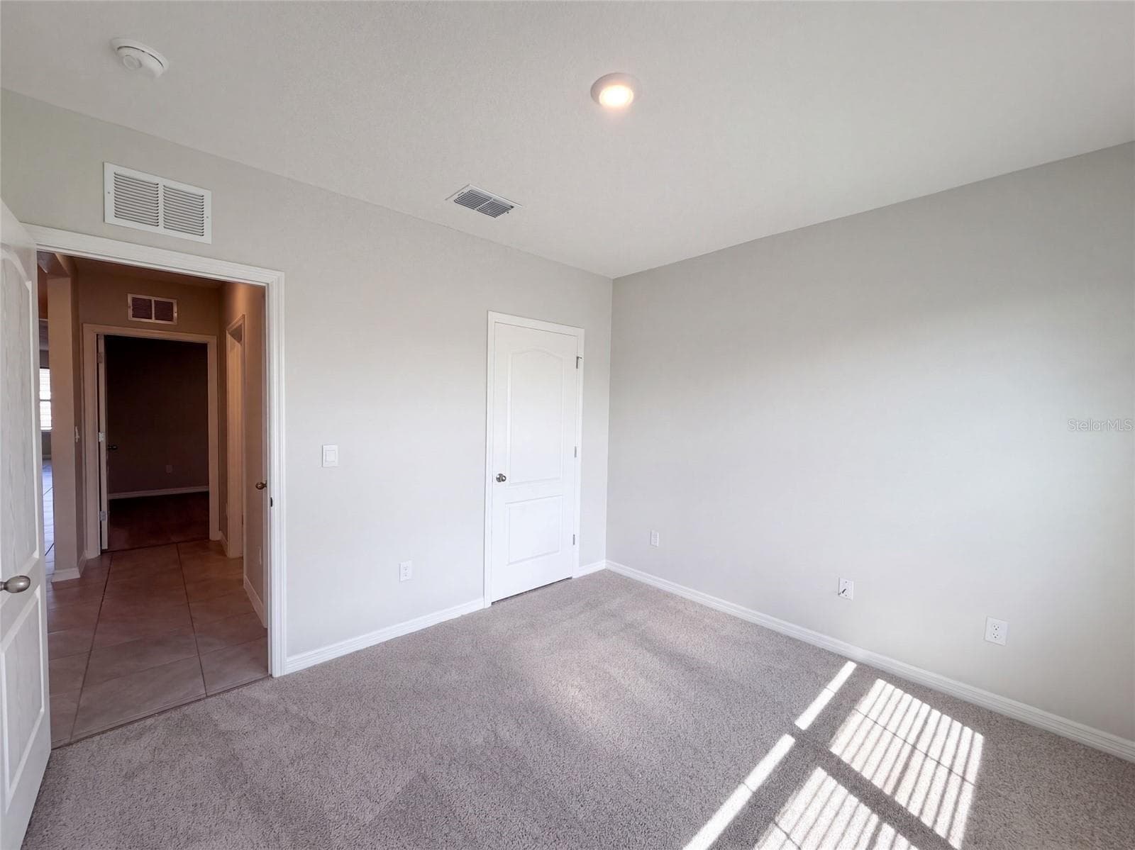 Single Family Residence at 2112 ELIO RIDGE DR, ZELLWOOD, photo 16 of 24