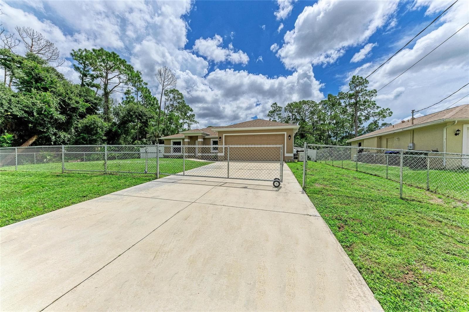 Single Family Residence at 5094 SISTER TER, NORTH PORT, photo 3 of 34