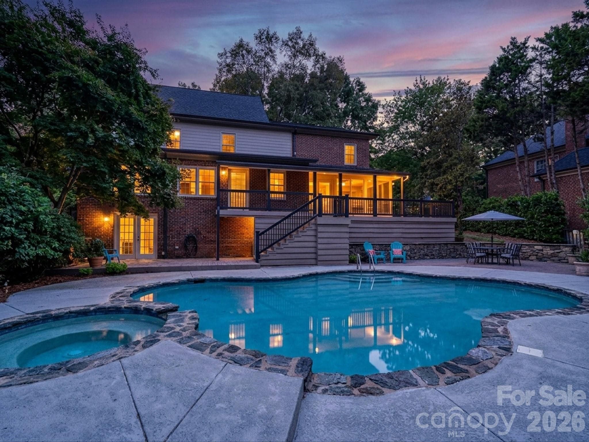 Single Family Residence at 7019 Whitemarsh Court, Charlotte, photo 2 of 48
