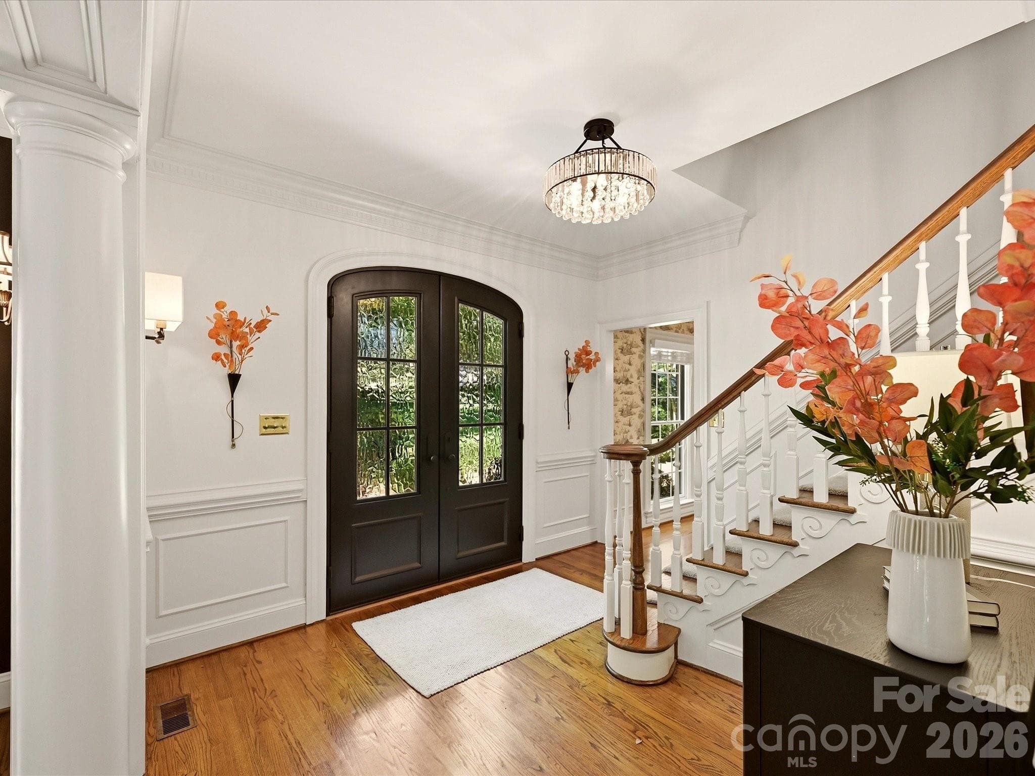 Single Family Residence at 7019 Whitemarsh Court, Charlotte, photo 5 of 48
