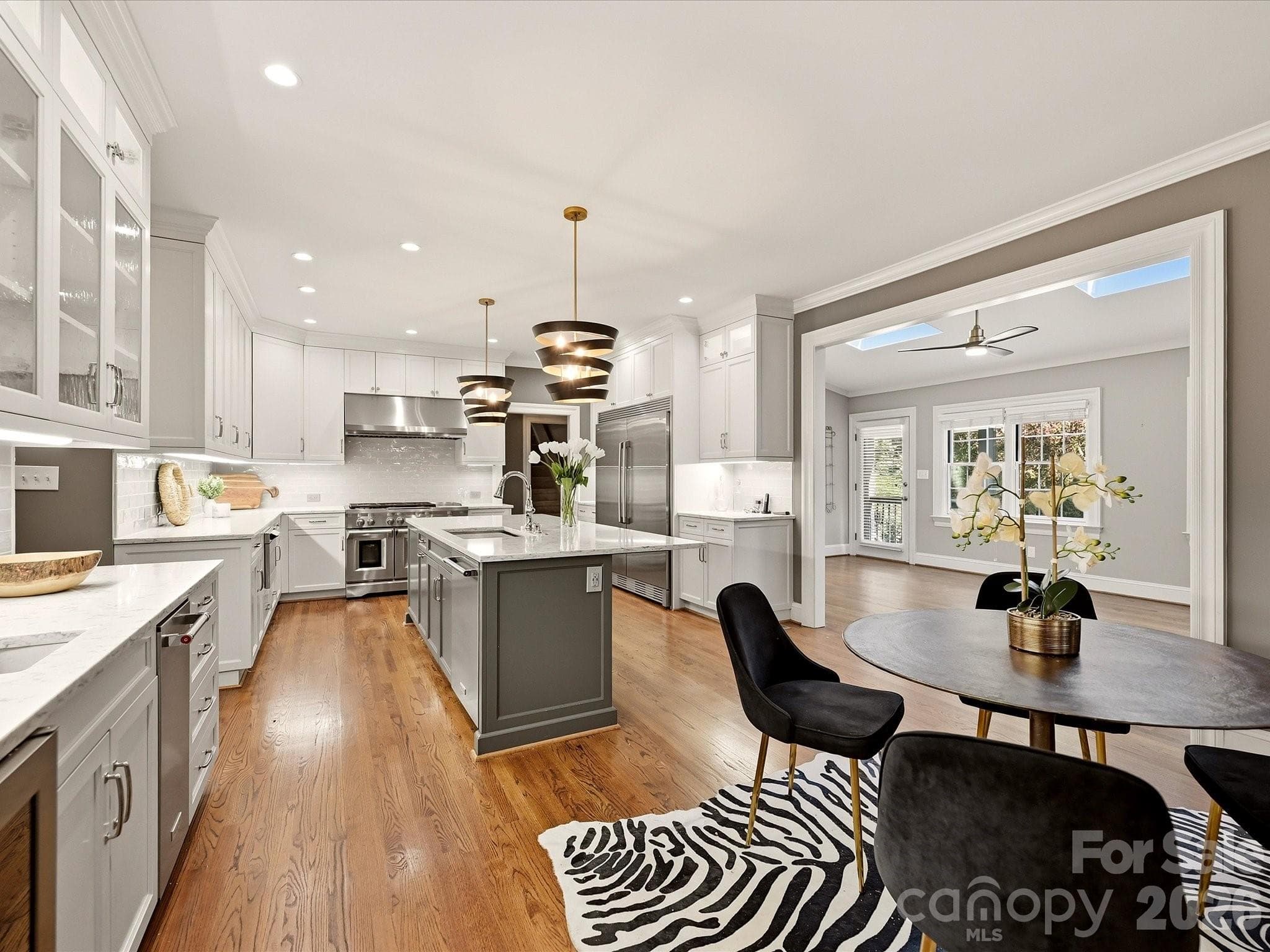 Single Family Residence at 7019 Whitemarsh Court, Charlotte, photo 18 of 48