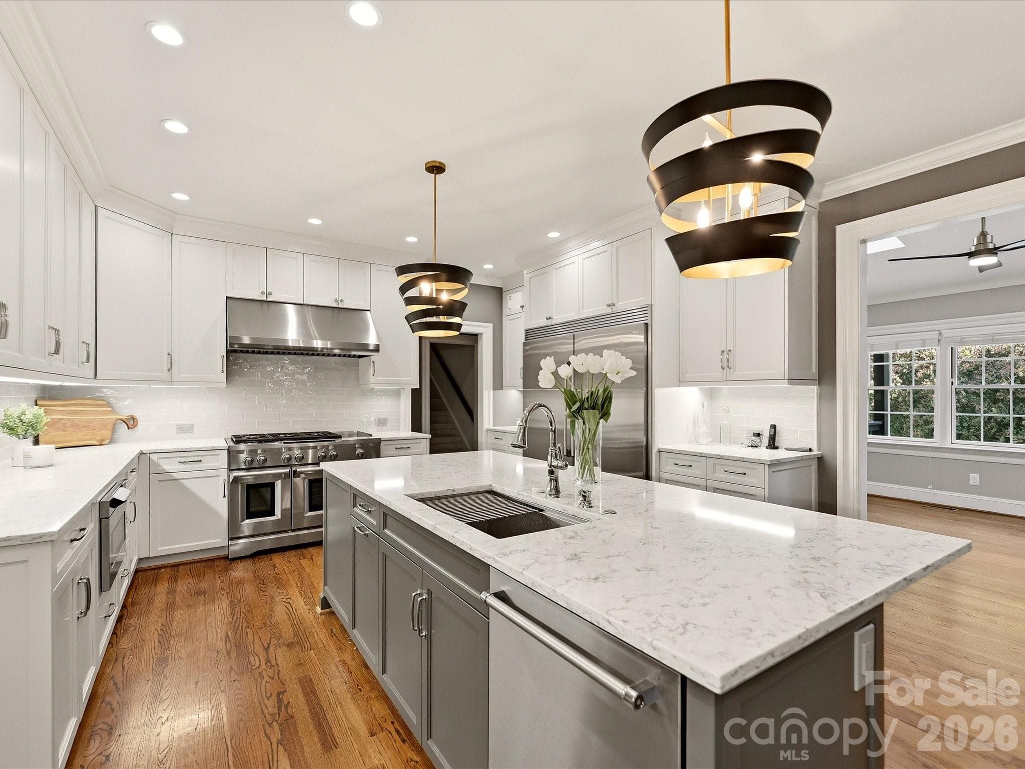 Single Family Residence at 7019 Whitemarsh Court, Charlotte, photo 19 of 48