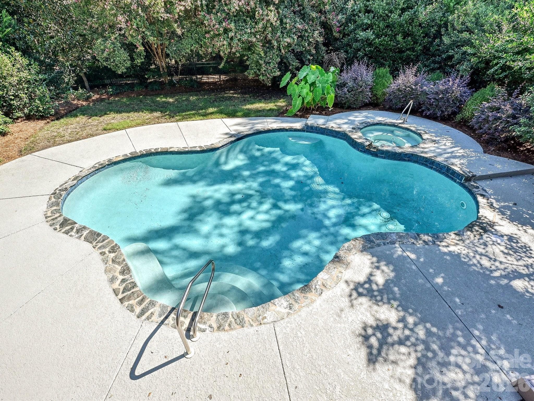 Single Family Residence at 7019 Whitemarsh Court, Charlotte, photo 42 of 48