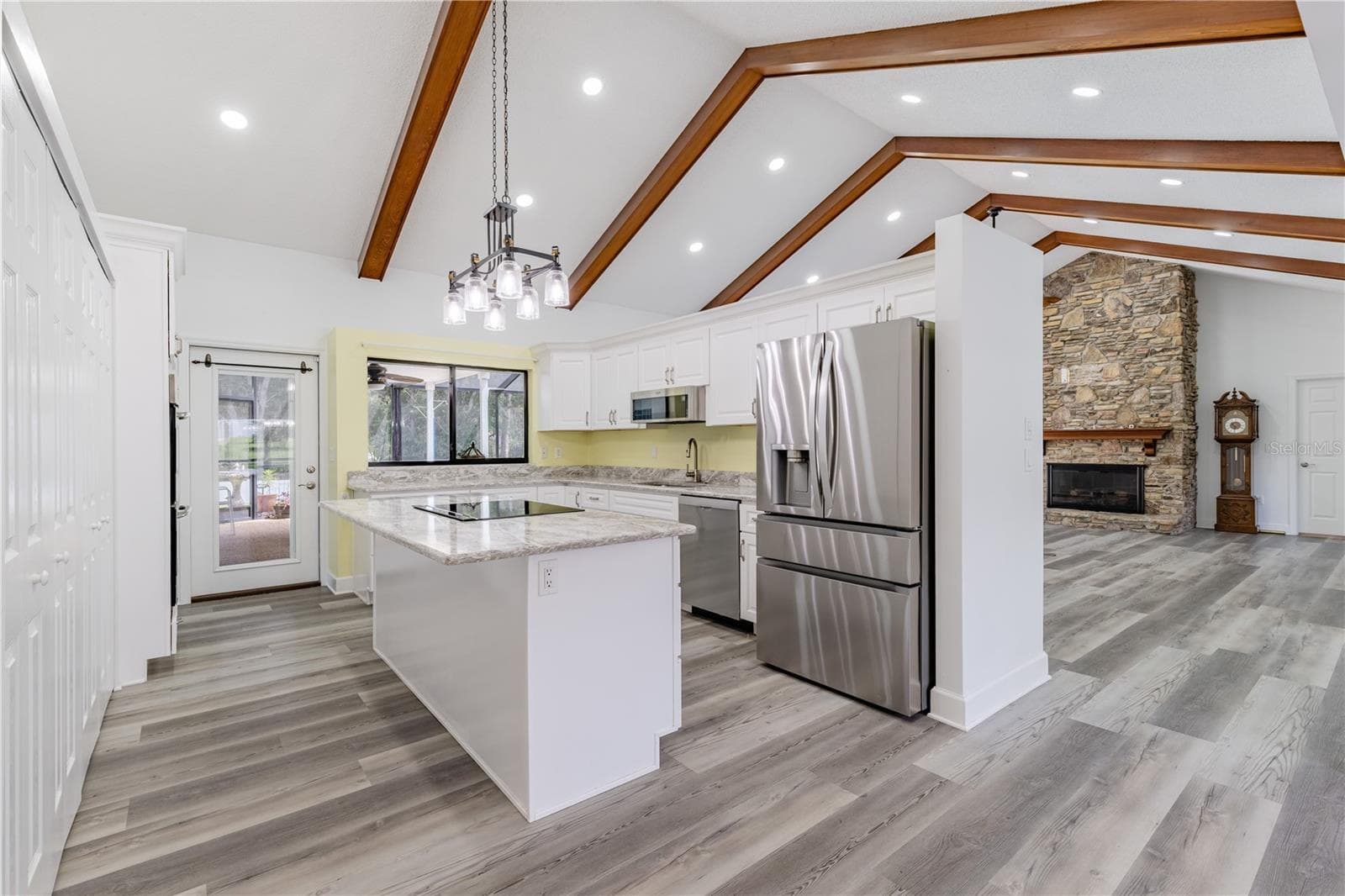 Single Family Residence at 33816 SPRING DR, LEESBURG, photo 14 of 62