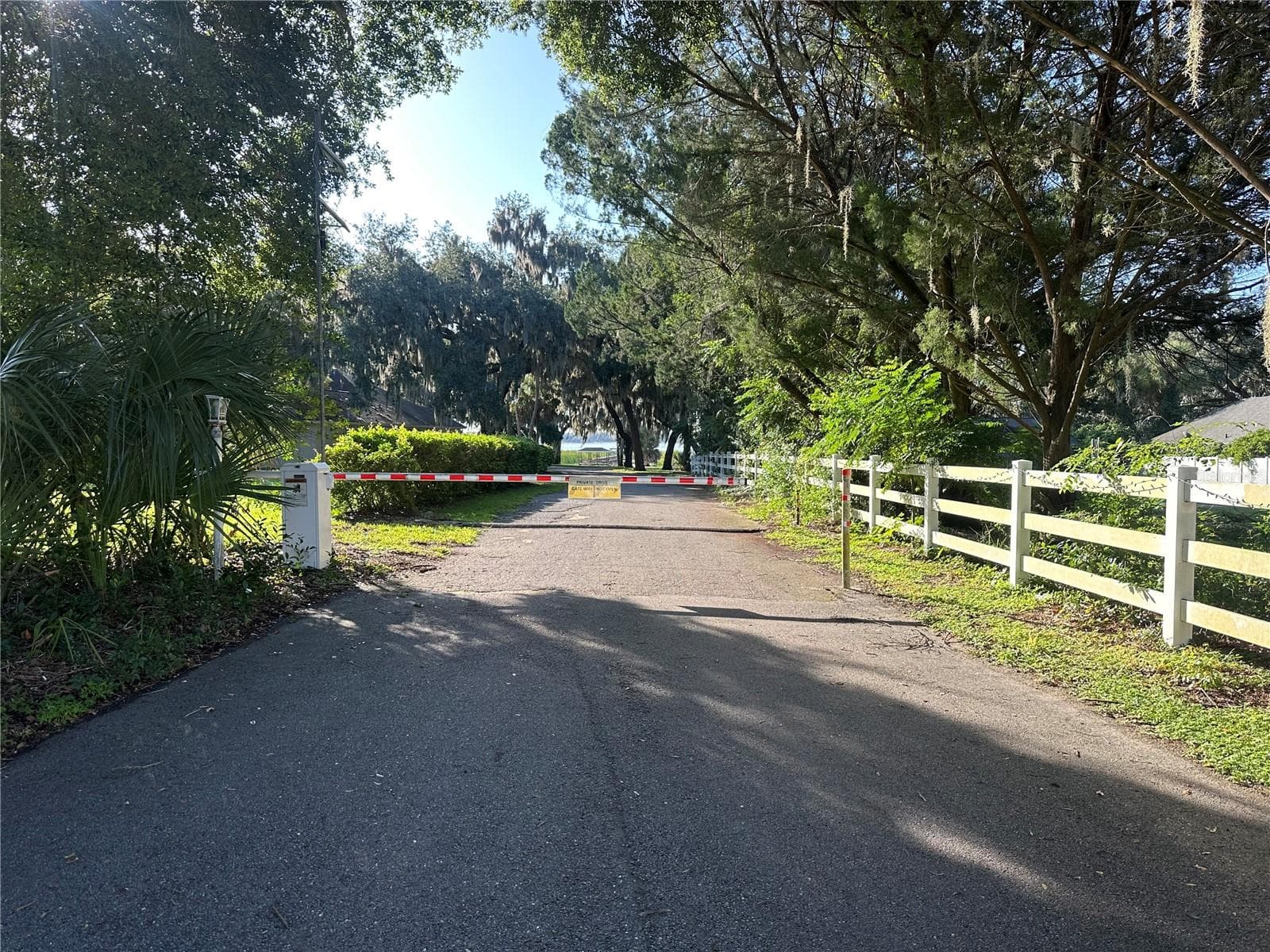 Gated access from Silver Lake Drive - 33816 SPRING DR, LEESBURG