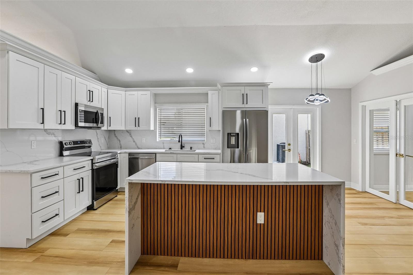 Single Family Residence at 2455 HICKMAN CIR, CLEARWATER, photo 9 of 44