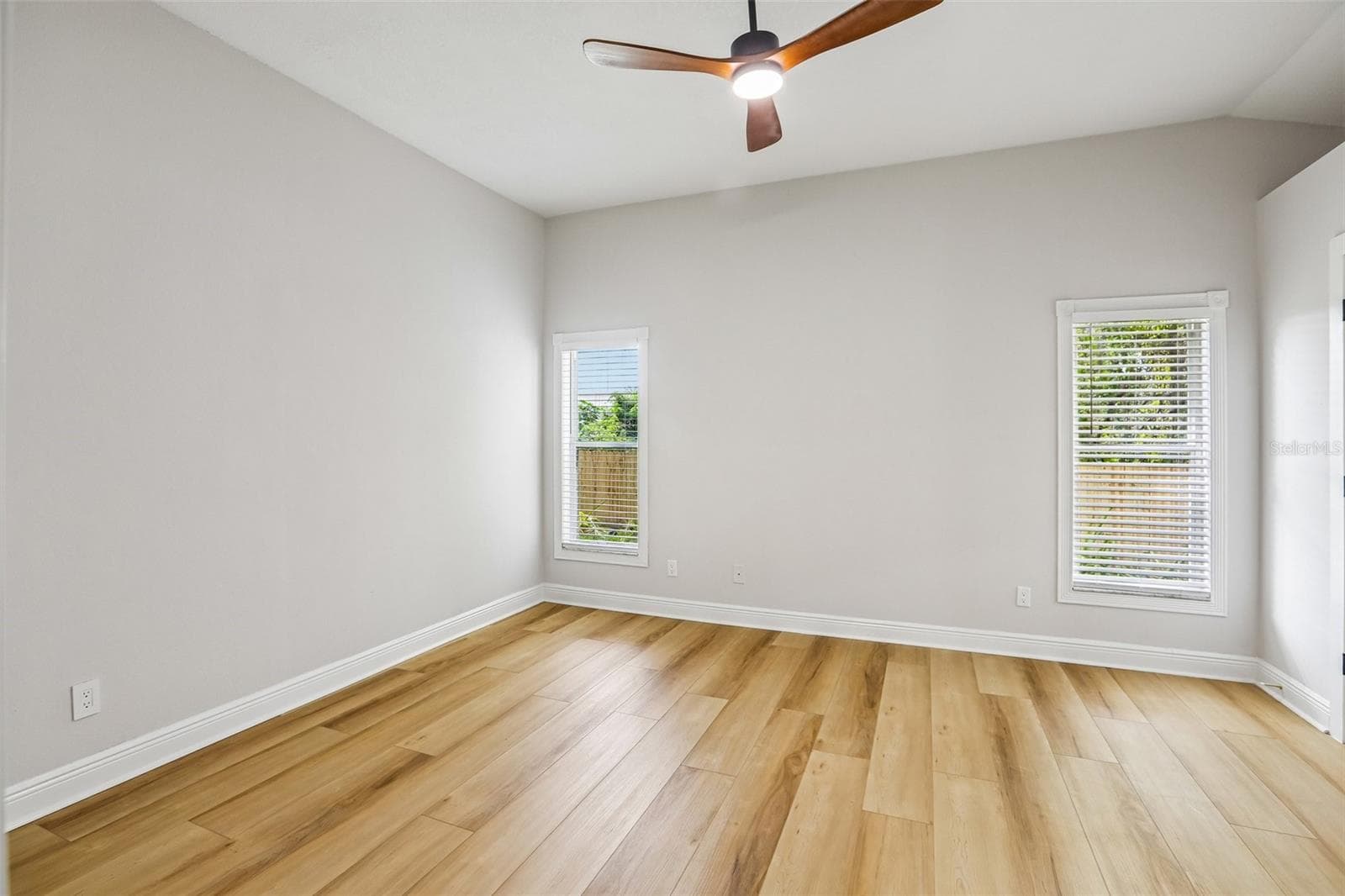 Single Family Residence at 2455 HICKMAN CIR, CLEARWATER, photo 19 of 44