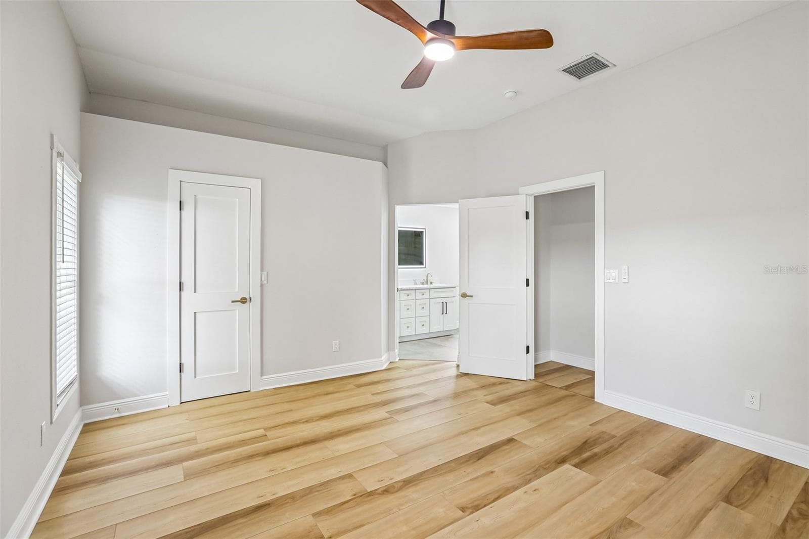 Single Family Residence at 2455 HICKMAN CIR, CLEARWATER, photo 20 of 44
