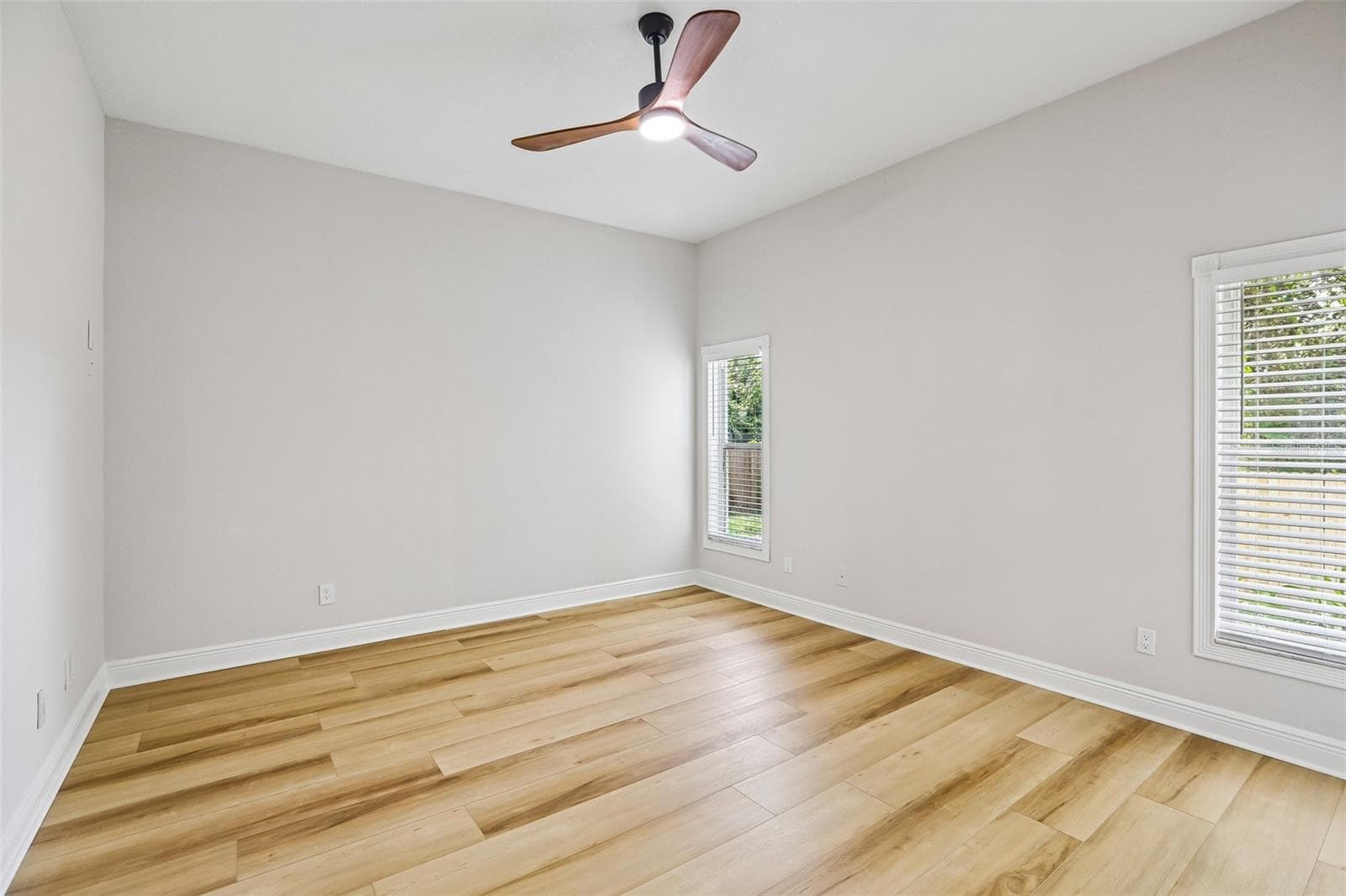 Single Family Residence at 2455 HICKMAN CIR, CLEARWATER, photo 21 of 44