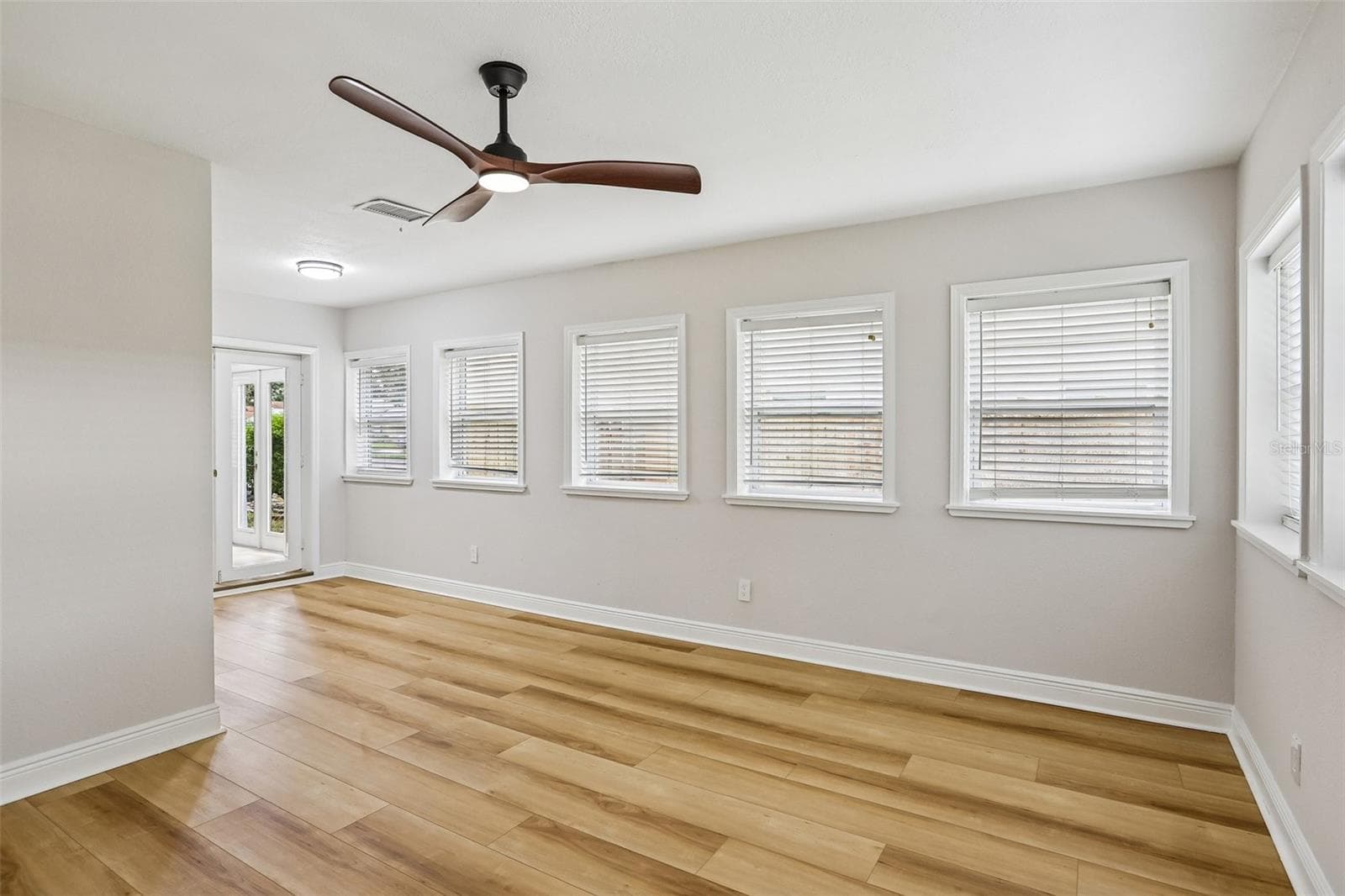 Single Family Residence at 2455 HICKMAN CIR, CLEARWATER, photo 35 of 44