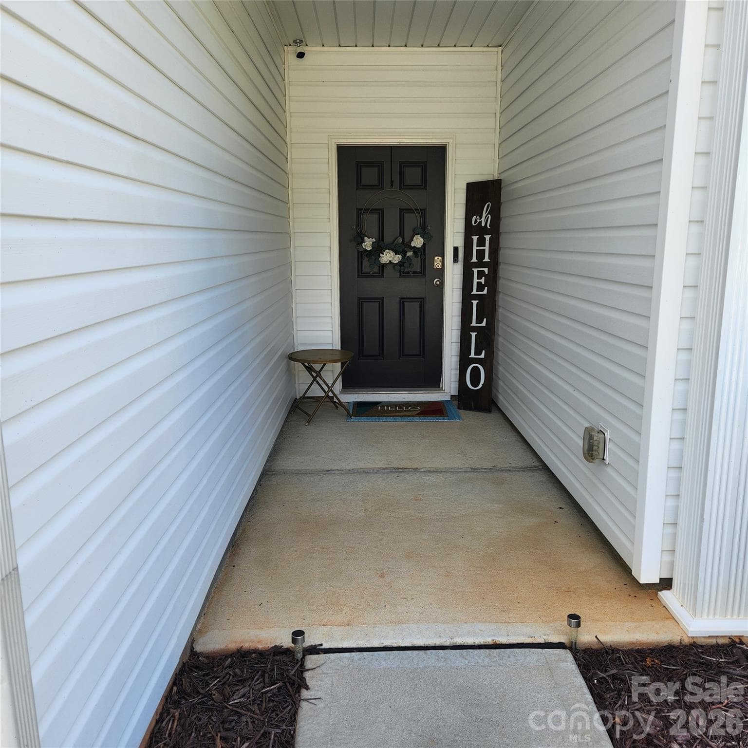 Single Family Residence at 8623 Ballard Hills Court, Charlotte, photo 2 of 16