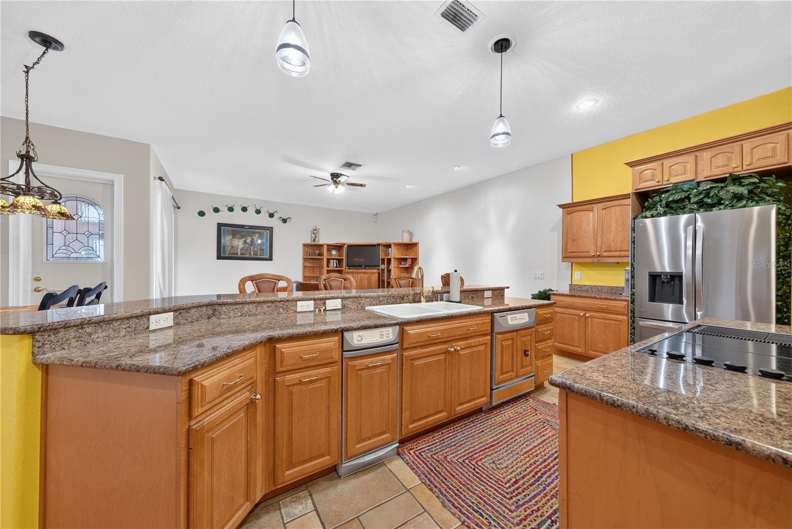 A coffee station, too! - 2335 FOREST CLUB DR, ORLANDO