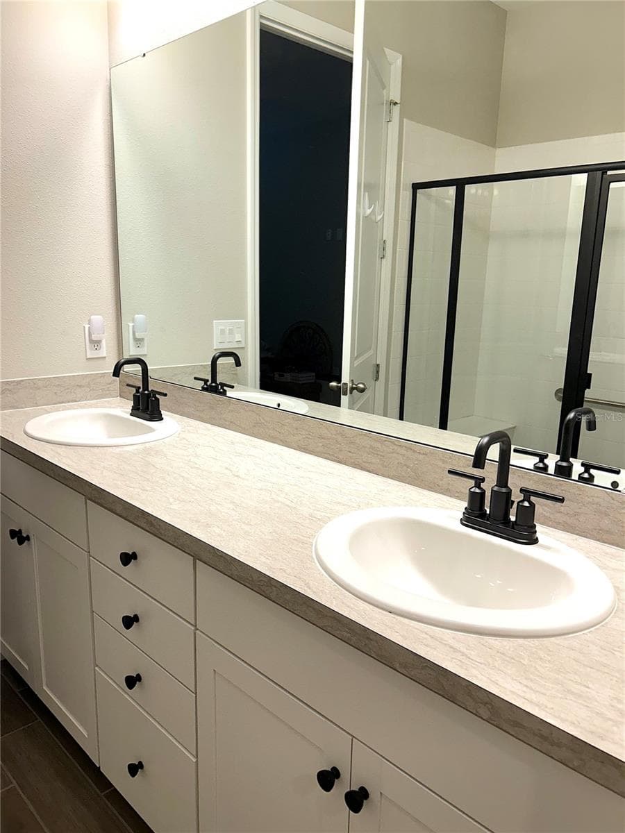 Villa at 1646 KEY BAY TRL, KISSIMMEE, photo 12 of 67