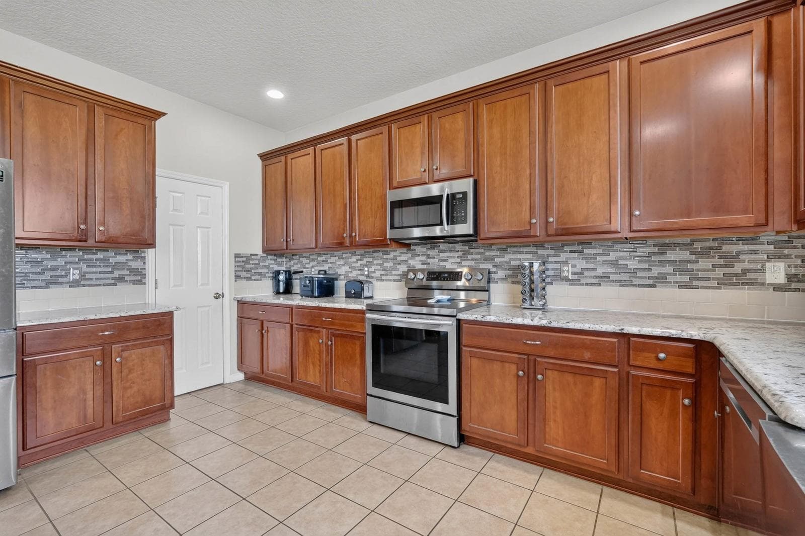Single Family Residence at 77 ROLLINS LN, PALM COAST, photo 26 of 47
