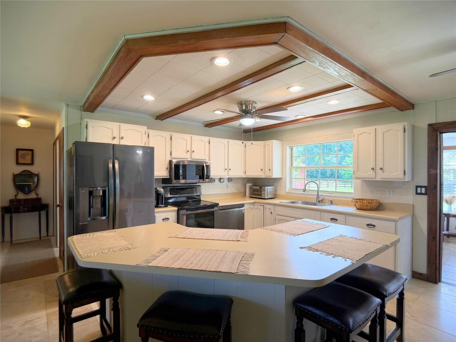 Kitchen - 1480 NE 97 ST, ANTHONY