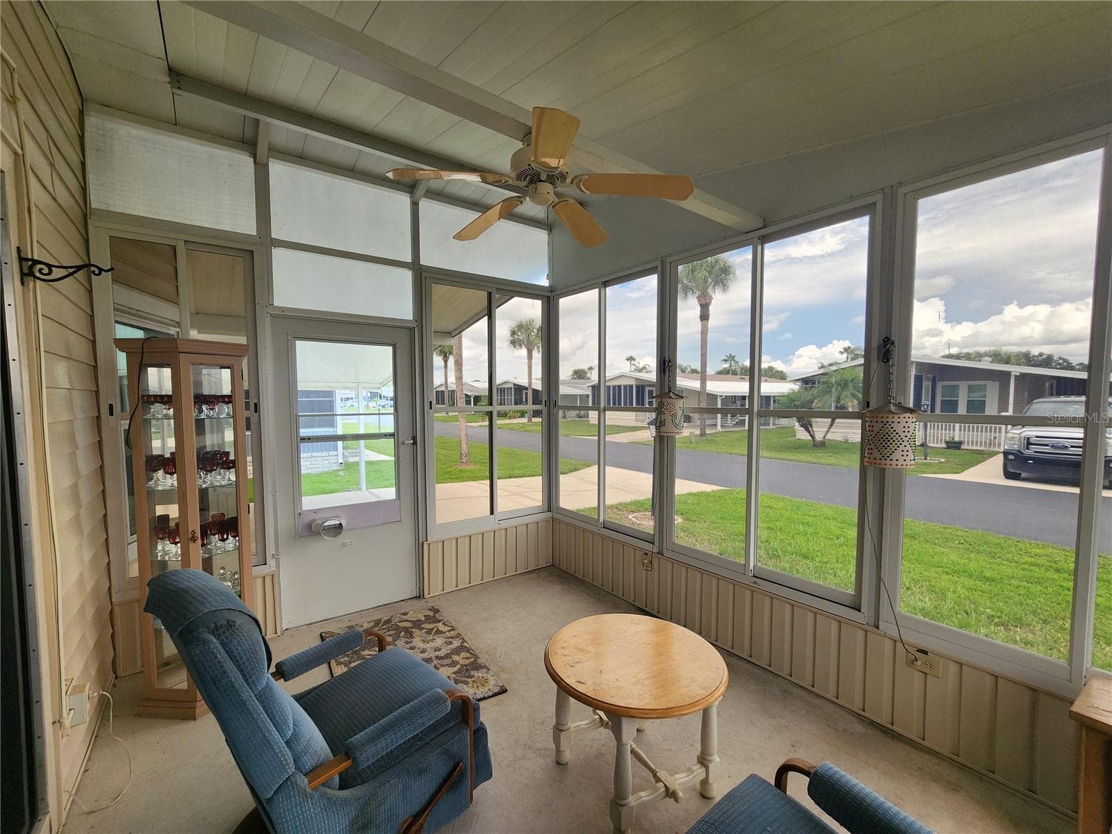 Manufactured Home at 97 PARSON DR, WINTER HAVEN, photo 12 of 34