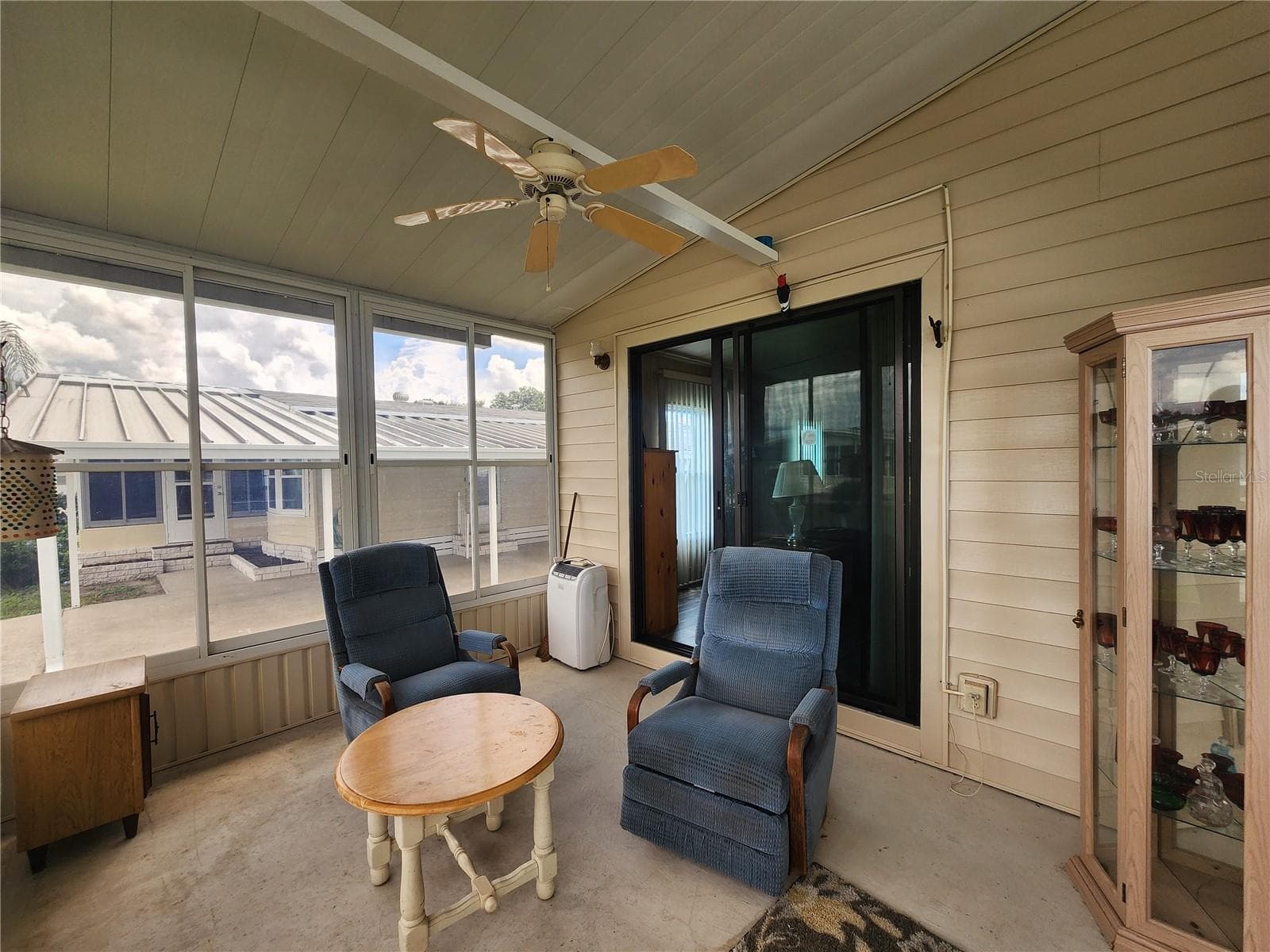 Manufactured Home at 97 PARSON DR, WINTER HAVEN, photo 13 of 34