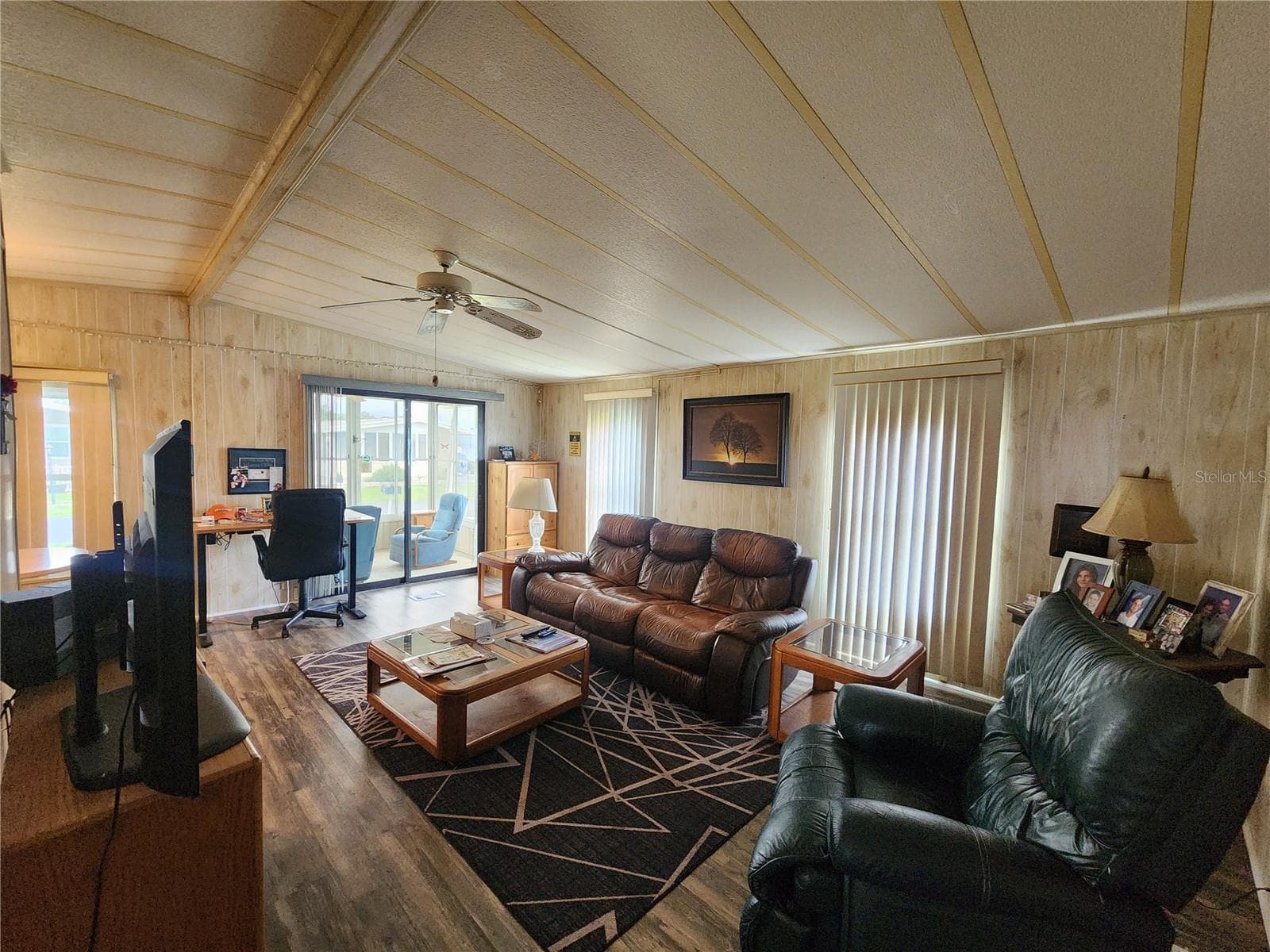 Manufactured Home at 97 PARSON DR, WINTER HAVEN, photo 16 of 34