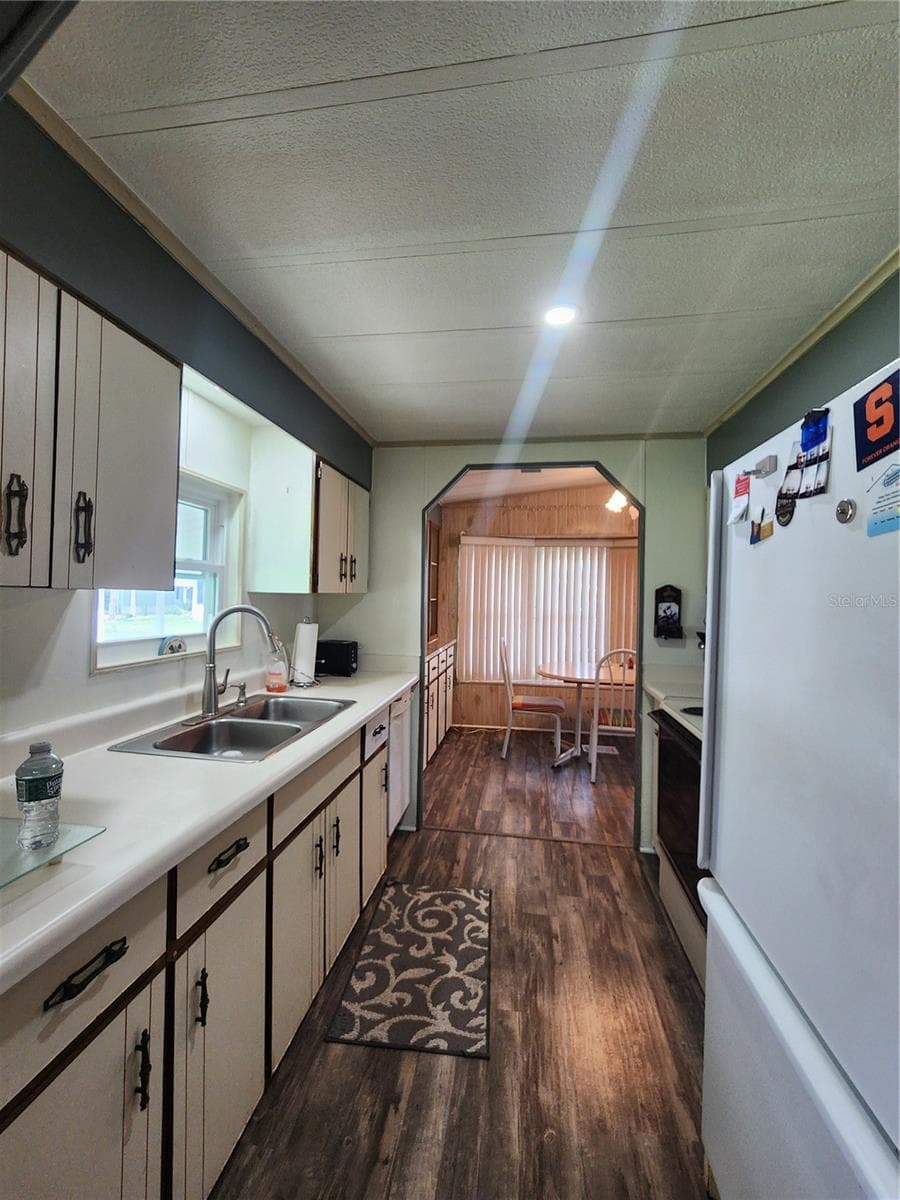Manufactured Home at 97 PARSON DR, WINTER HAVEN, photo 18 of 34