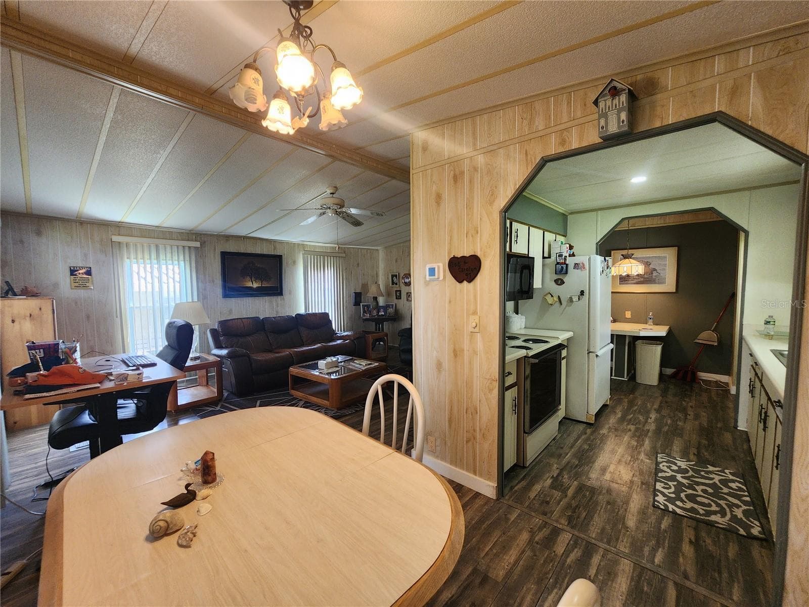 Manufactured Home at 97 PARSON DR, WINTER HAVEN, photo 21 of 34
